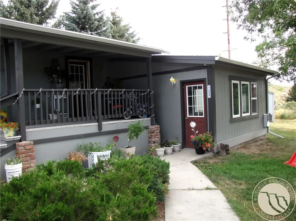 123 S 4th Street Bearcreek MT 59007