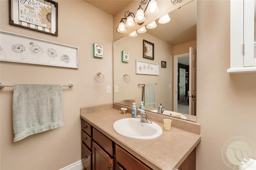 1747 Tiburon Lane Billings MT 59102