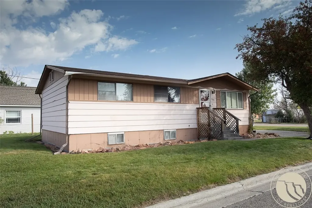 125 7th E Hardin MT 59034
