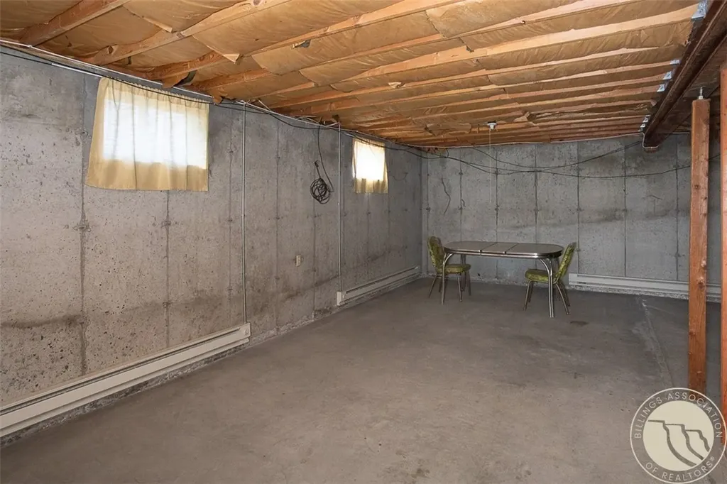 125 7th E Hardin MT 59034