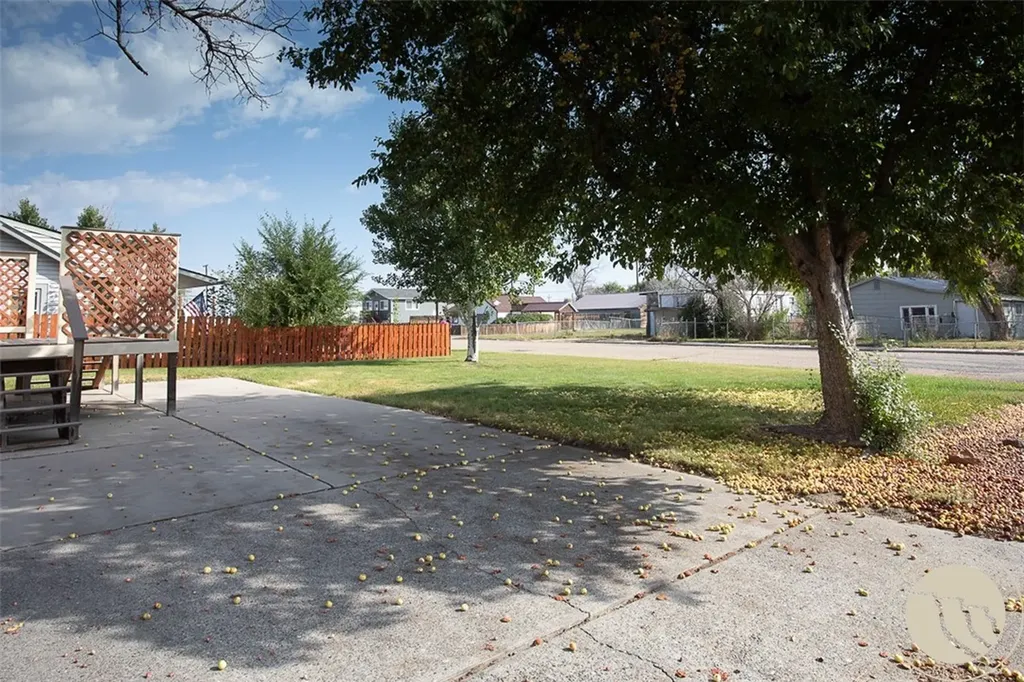 125 7th E Hardin MT 59034