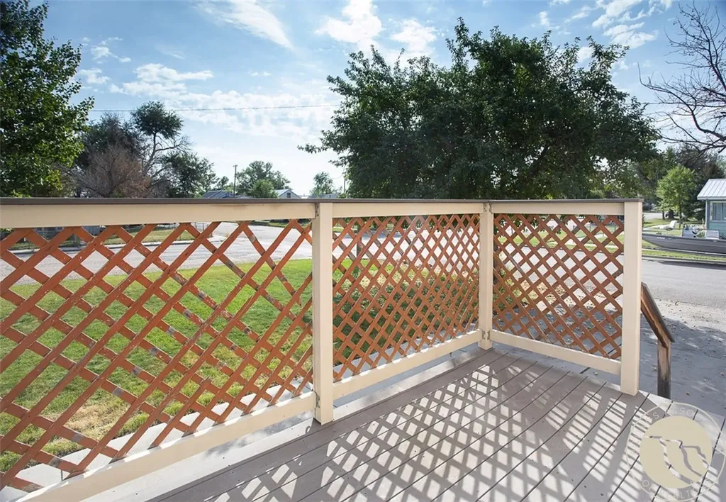 125 7th E Hardin MT 59034