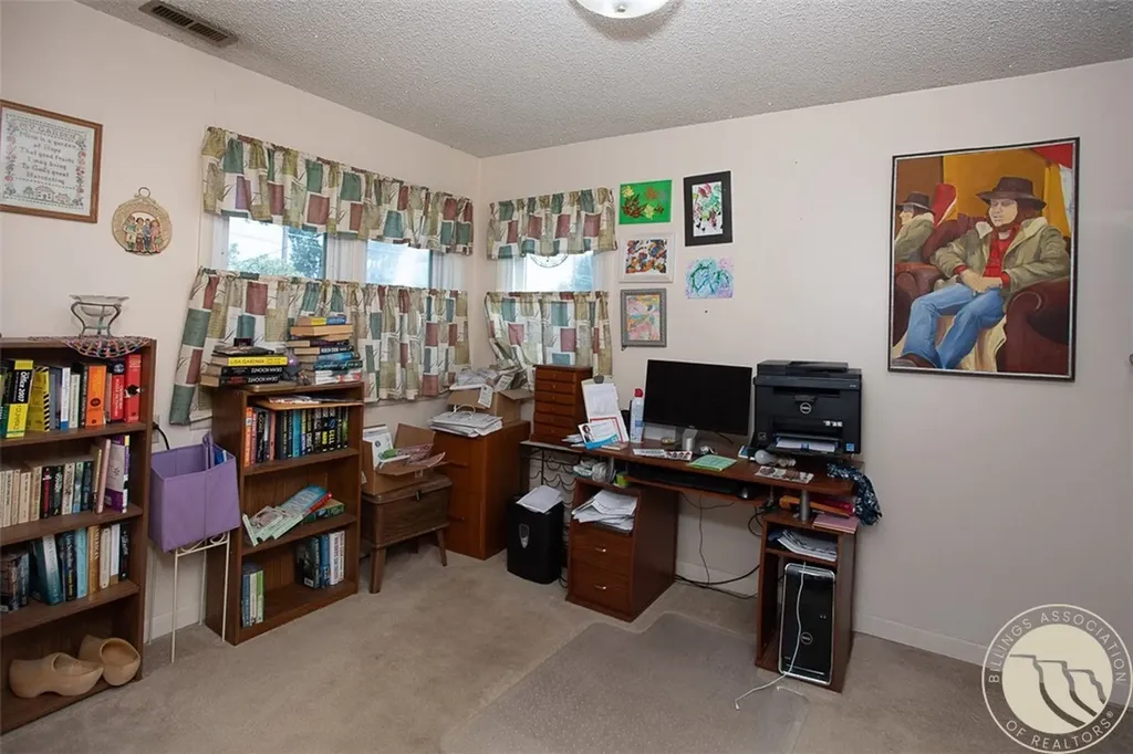 701 1st W Hardin MT 59034