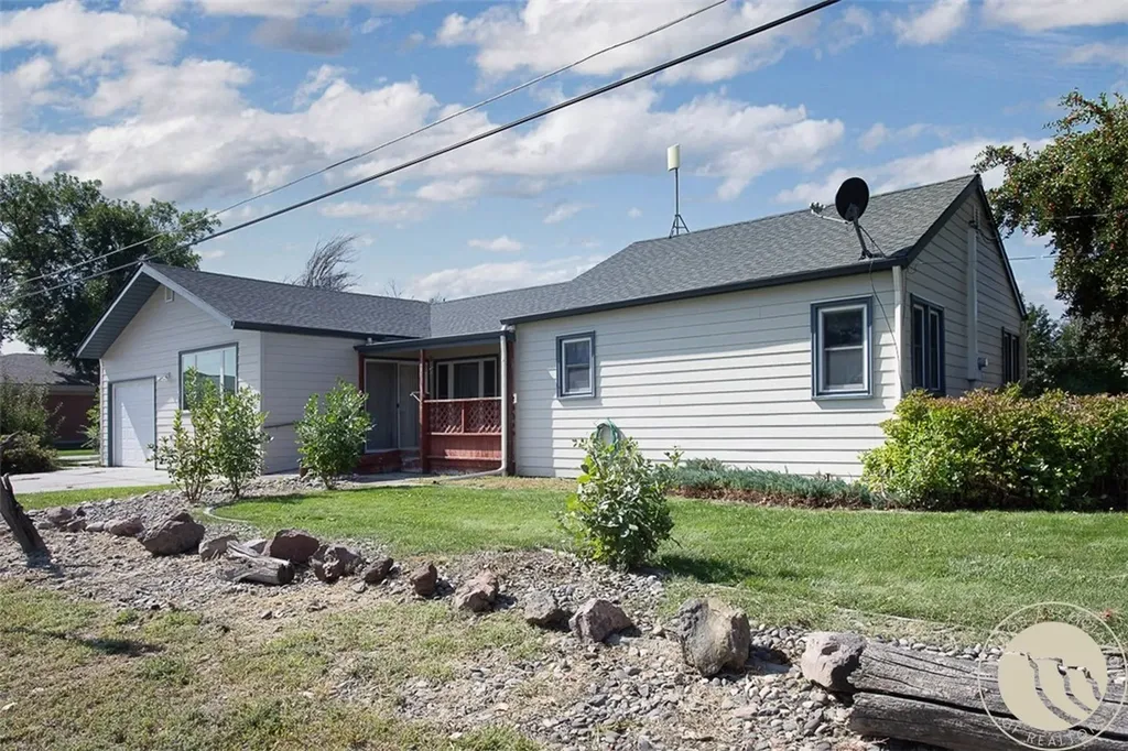 701 1st W Hardin MT 59034