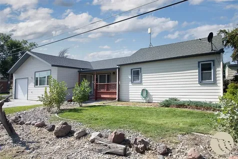 701 1ST W Hardin MT 59034