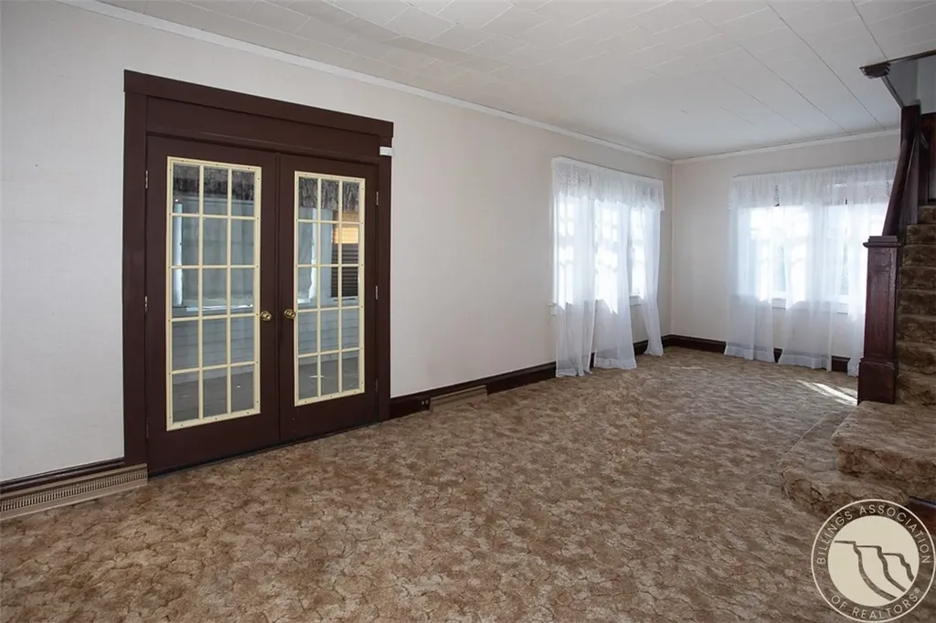 724 N Center Avenue Hardin MT 59034