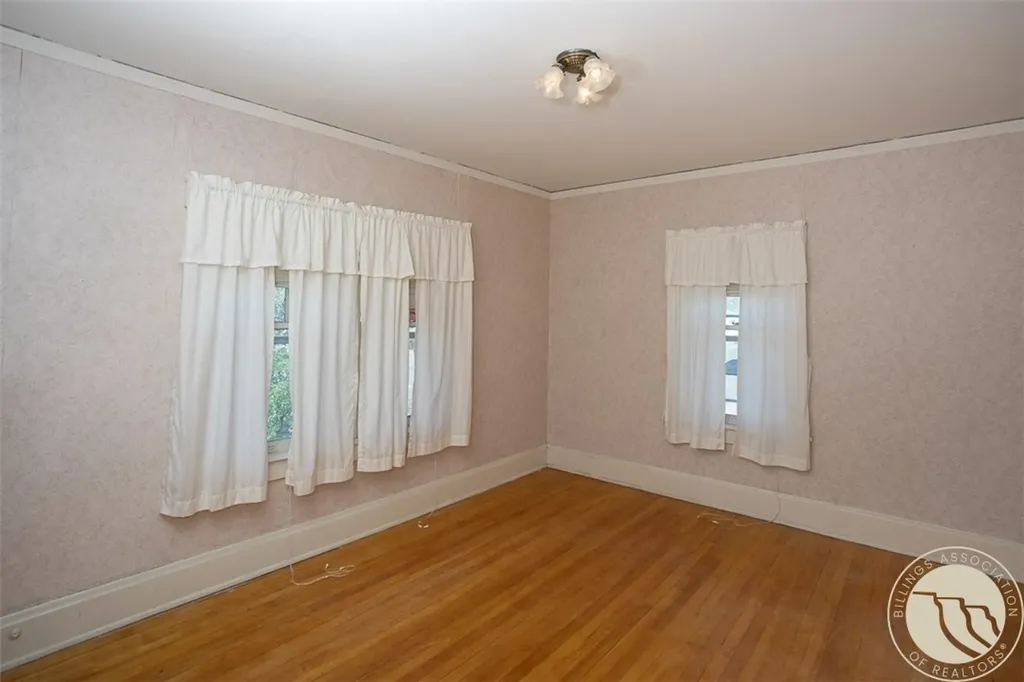 724 N Center Avenue Hardin MT 59034