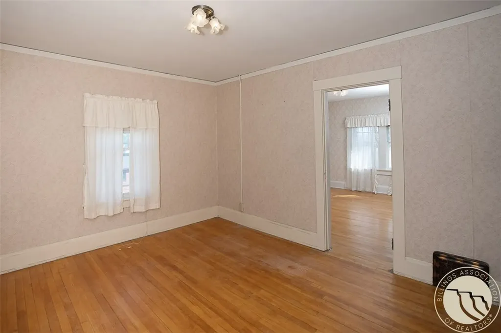 724 N Center Avenue Hardin MT 59034