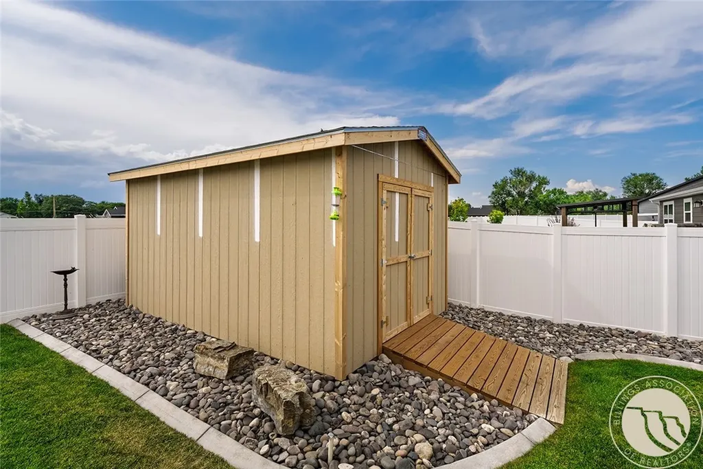 1327 Tania Circle Billings MT 59105