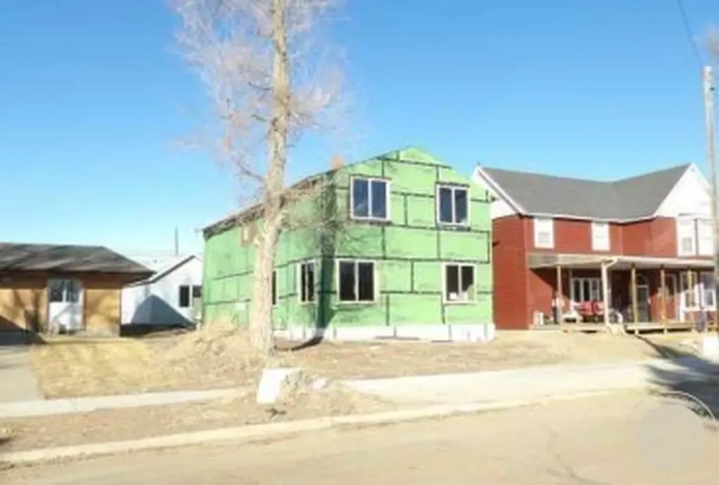 320 N 3rd N Glasgow MT 59230
