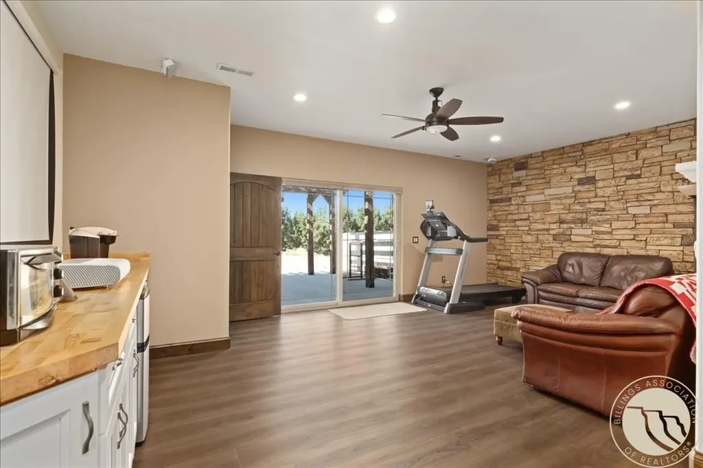 2900 Chief White Bird Trail Laurel MT 59044