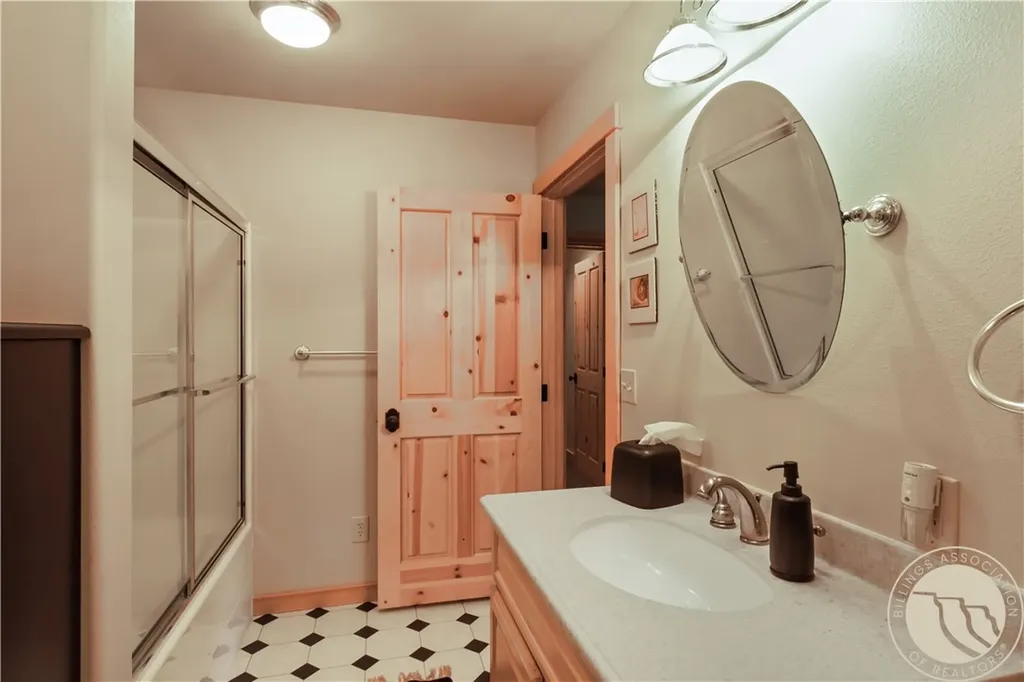 101 W Bridger Creek Road Big Timber MT 59011