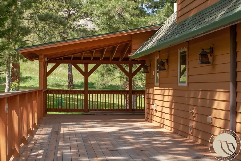 101 W Bridger Creek Road Big Timber MT 59011