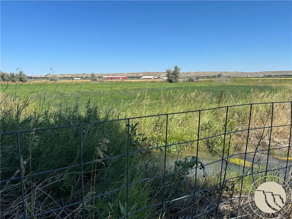 1144 Sugar Factory Road Hardin MT 59034