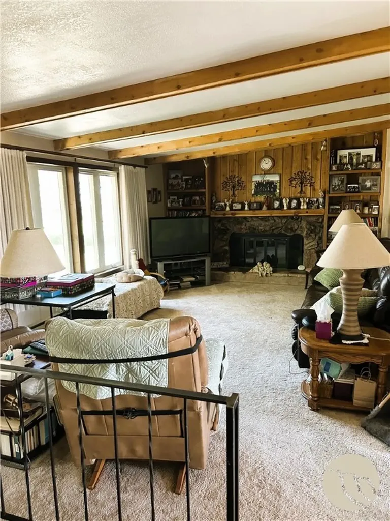 1144 Sugar Factory Road Hardin MT 59034