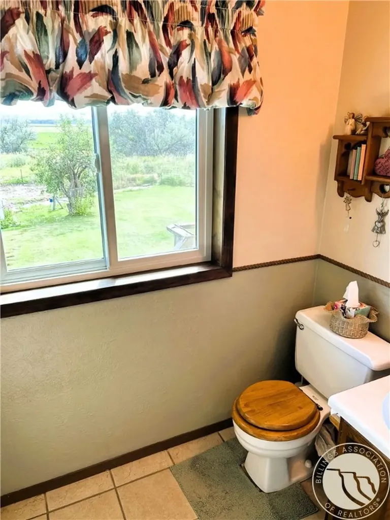 1144 Sugar Factory Road Hardin MT 59034