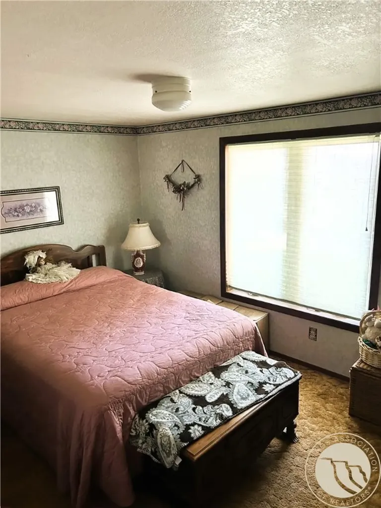 1144 Sugar Factory Road Hardin MT 59034