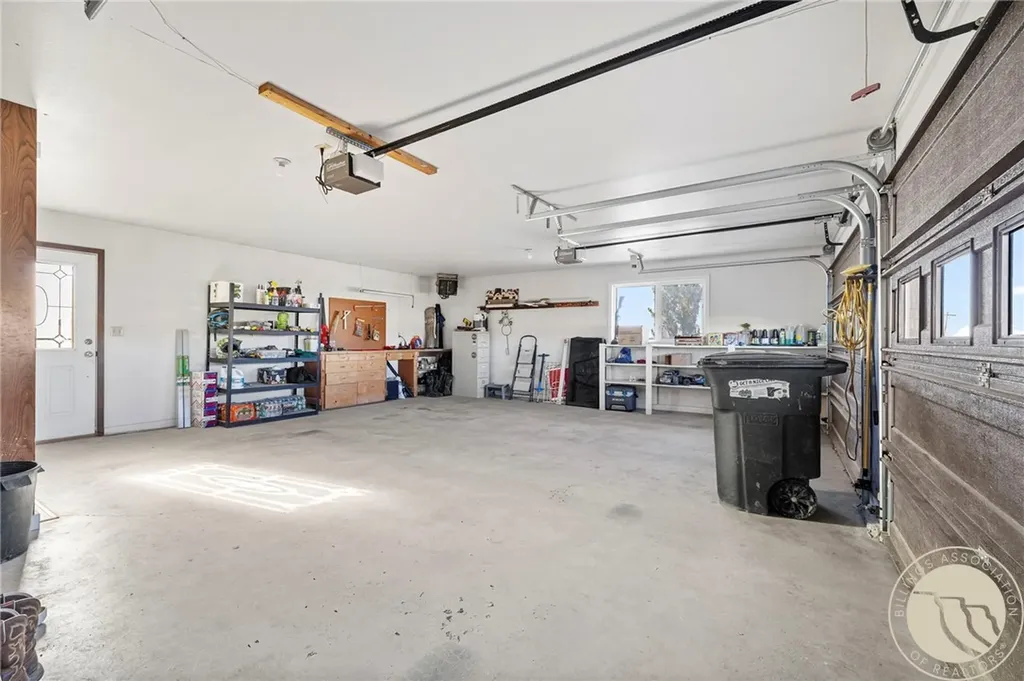 11698 Highway 313 Hardin MT 59034