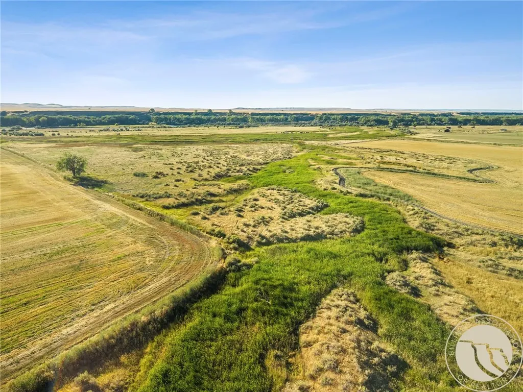 11698 Highway 313 Hardin MT 59034