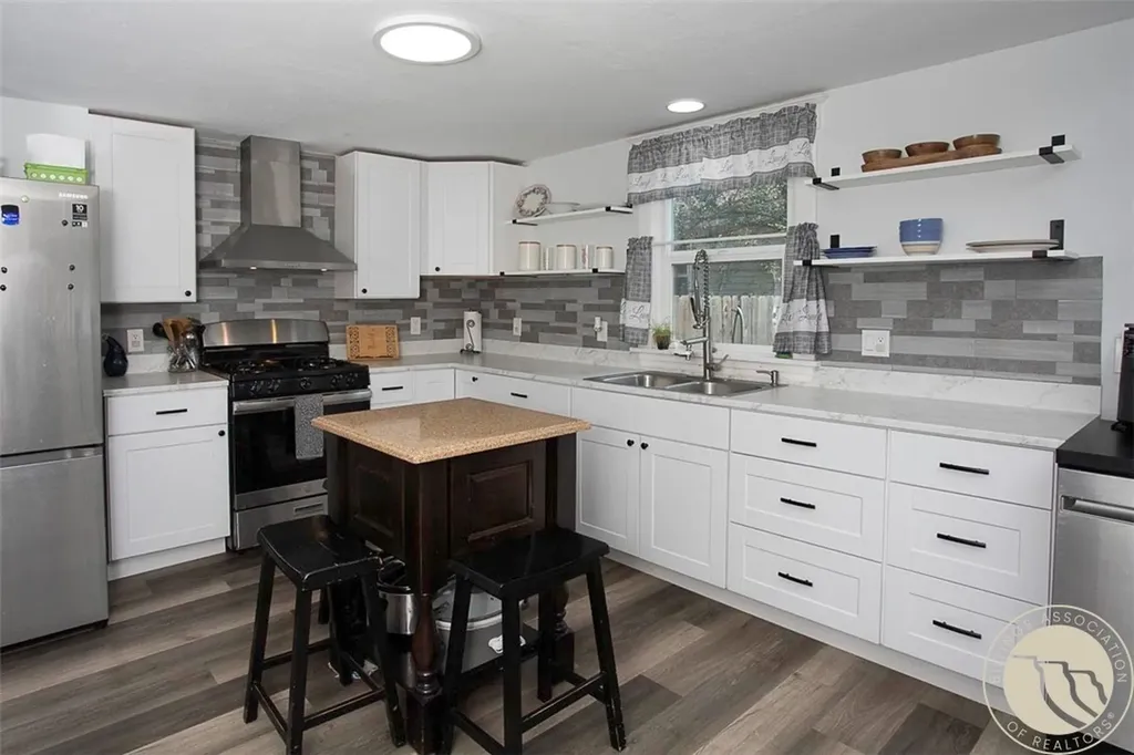 523 Elm Avenue Laurel MT 59044