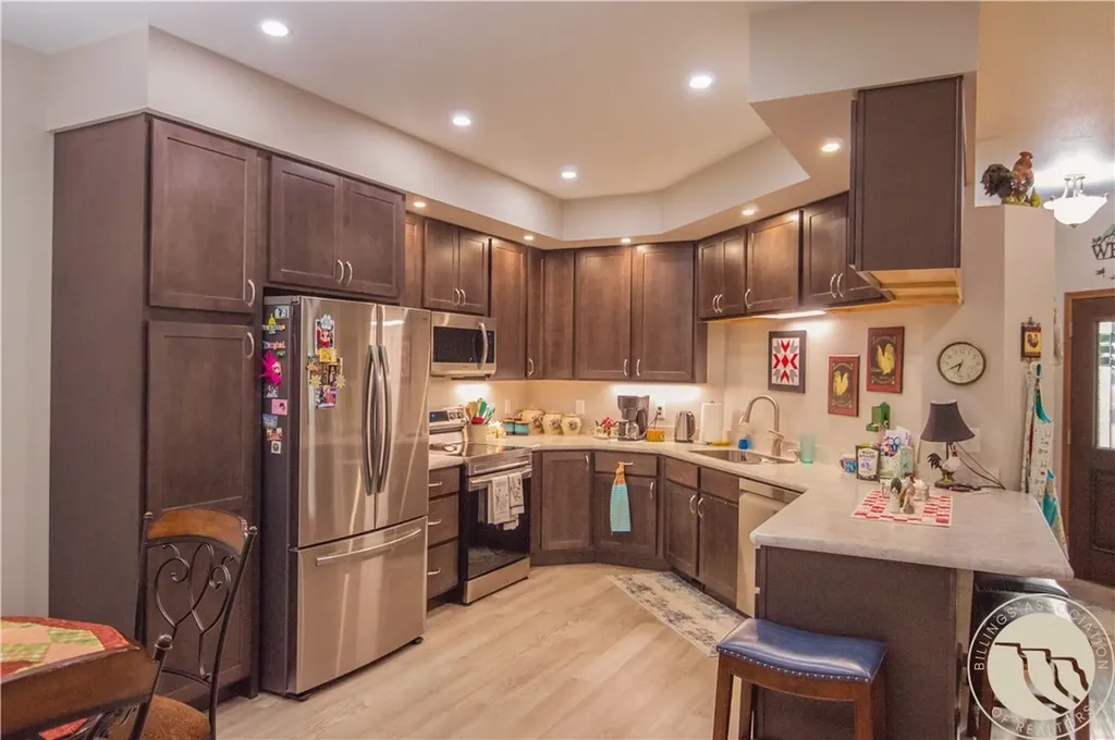 420 4th Avenue E Culbertson MT 59218