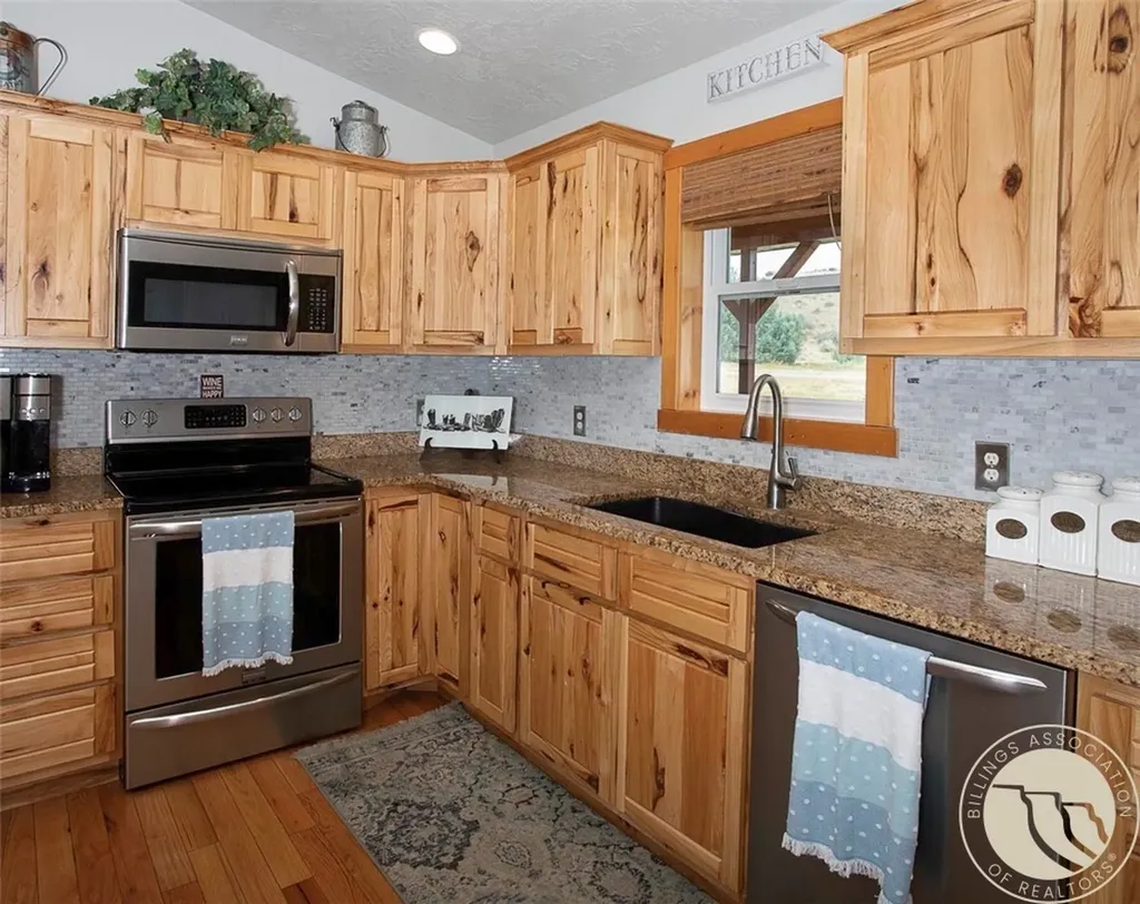 692 Quarry Road Columbus MT 59019