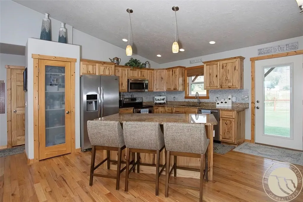 692 Quarry Road Columbus MT 59019