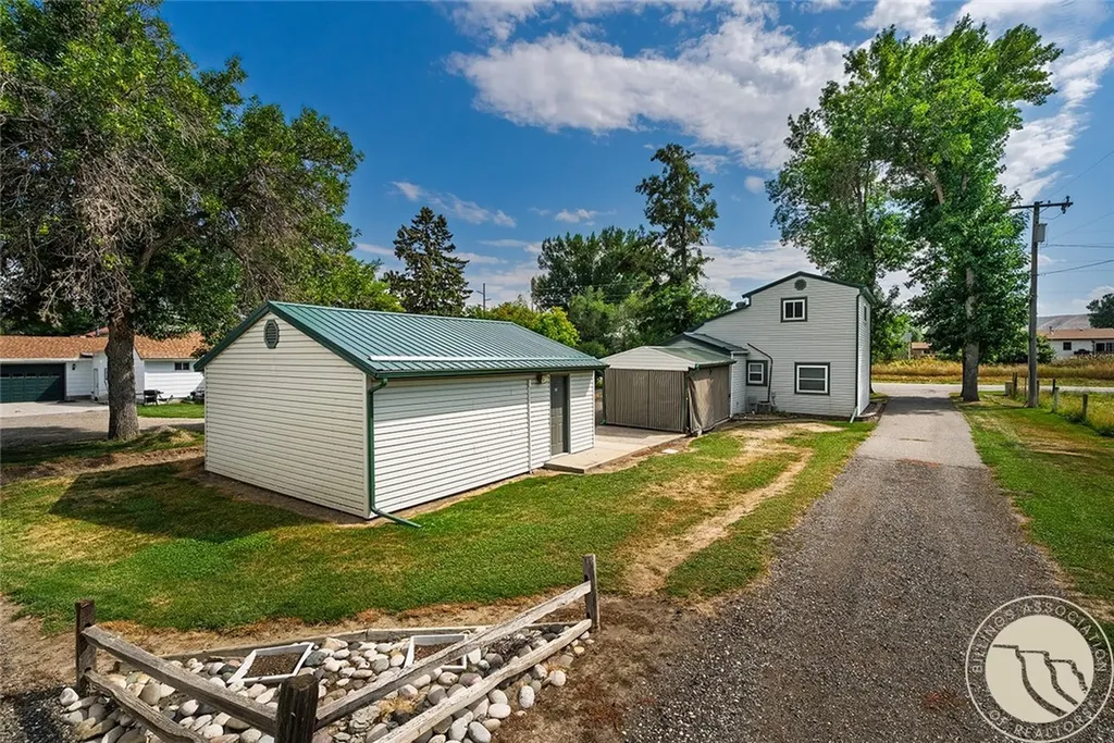 3905 King Avenue E Billings MT 59101