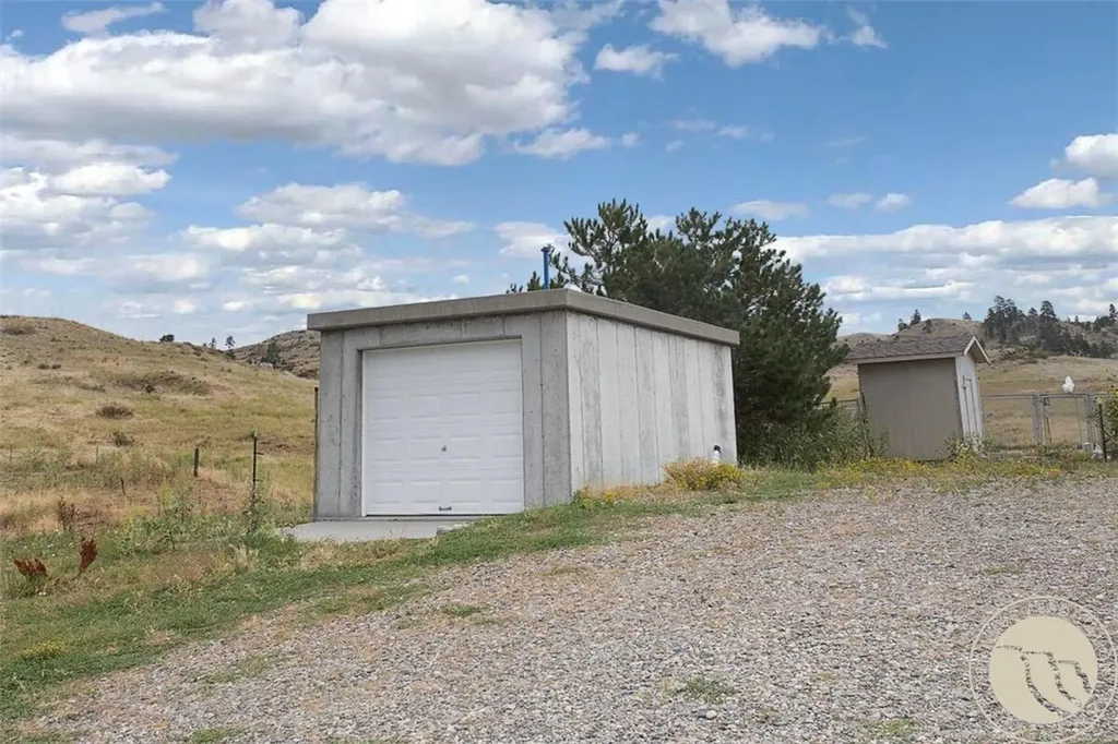 581 Squaw Creek Road Huntley MT 59037