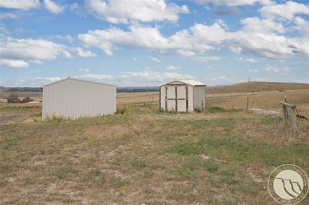 581 Squaw Creek Road Huntley MT 59037