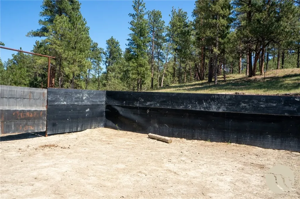 448 W Parrot Creek Roundup MT 59072