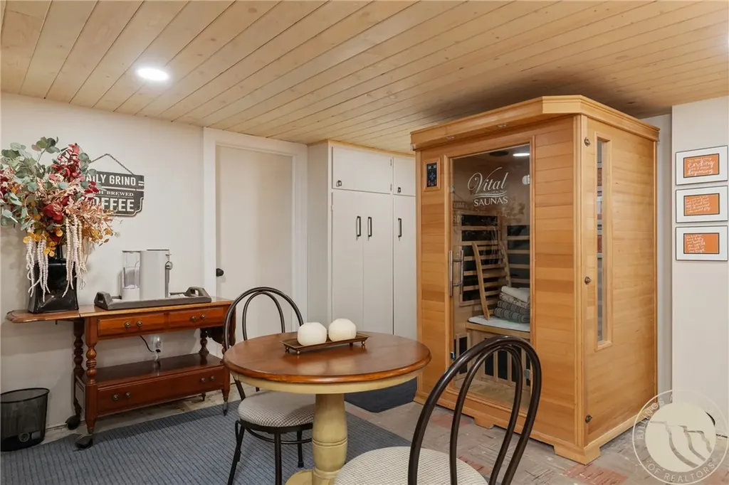 803 Parkhill Drive Billings MT 59102