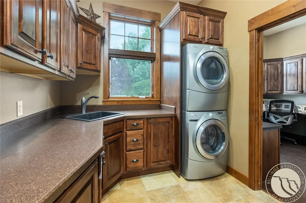 5331 Mule Deer Court Billings MT 59106