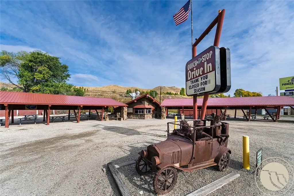 4297 Us Highway 310 Joliet MT 59041