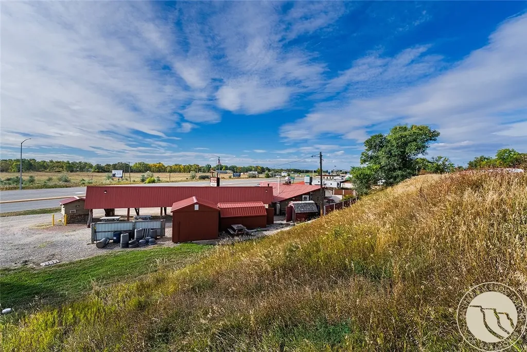 4297 Us Highway 310 Joliet MT 59041