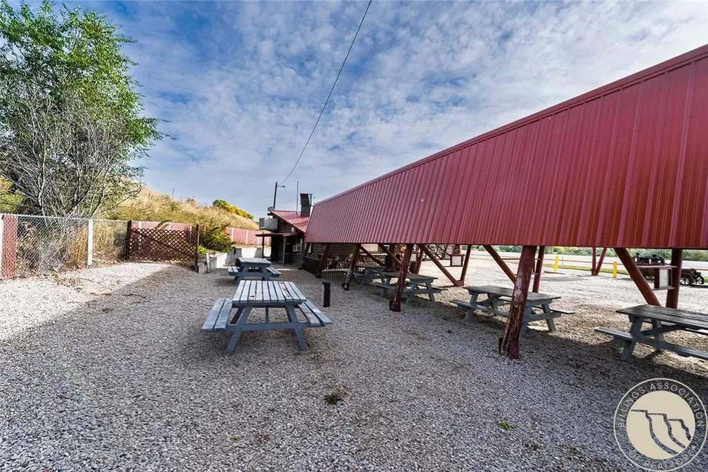 4297 Us Highway 310 Joliet MT 59041