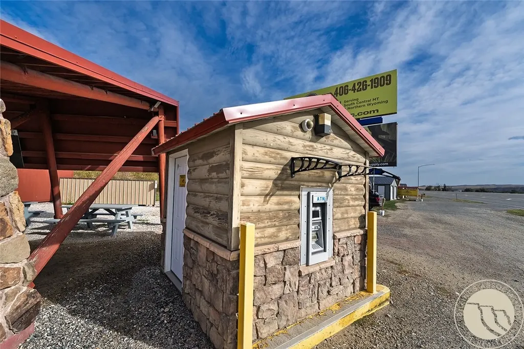 4297 Us Highway 310 Joliet MT 59041