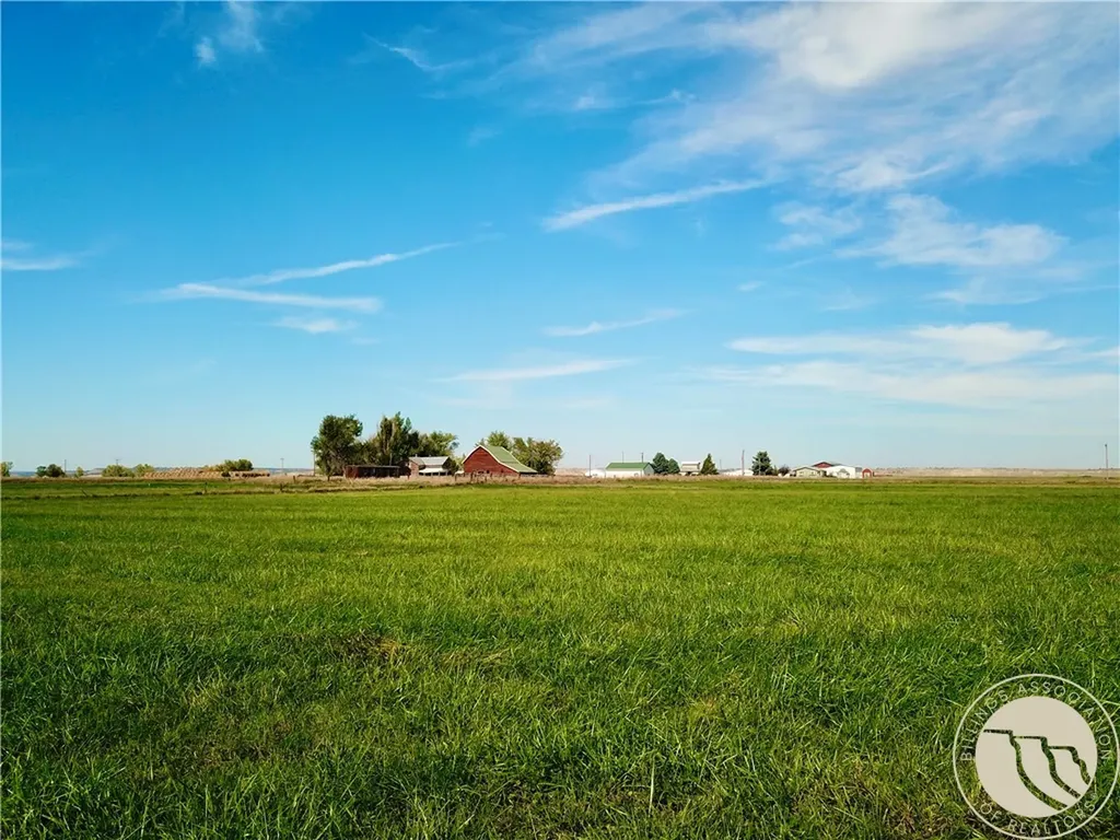 2408 E I Ballantine MT 59006