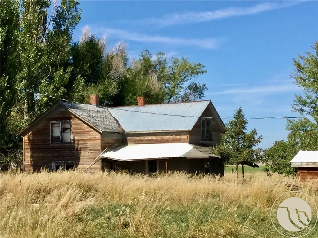 2408 E I Ballantine MT 59006