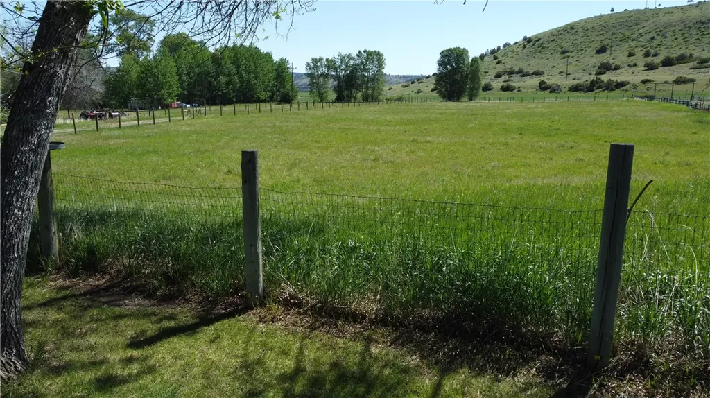 68 Bridger Creek Road Reed Point MT 59069
