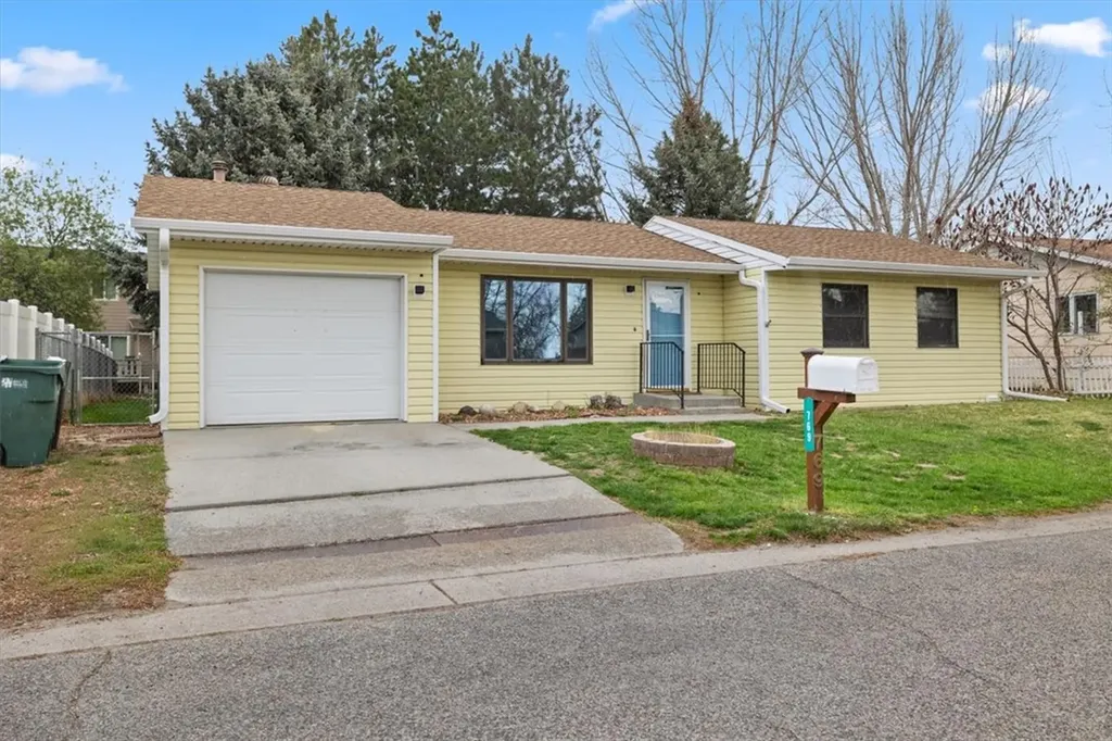 769 Feather Place Billings MT 59102