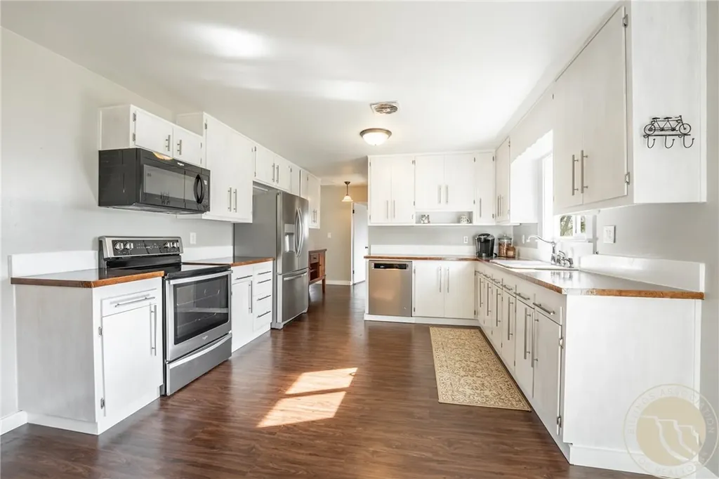 2214 Meadowood Street Billings MT 59102