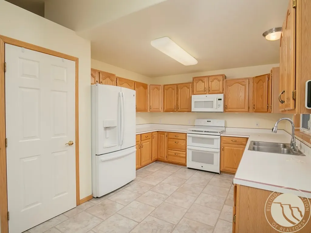 2408 Brook Hollow Drive Billings MT 59105