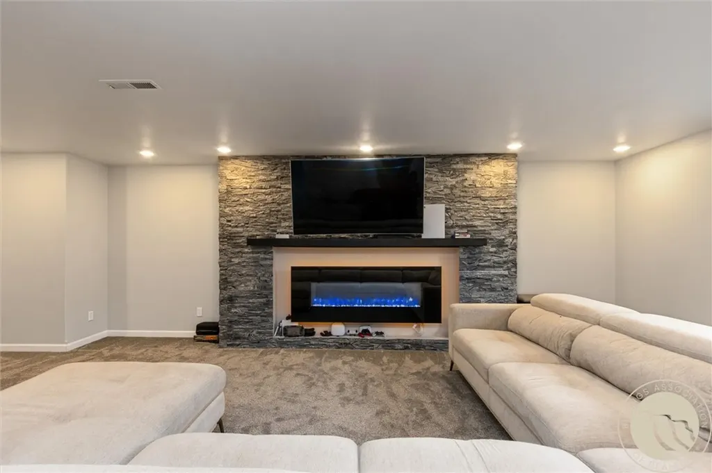 809 Siesta Avenue Billings MT 59105