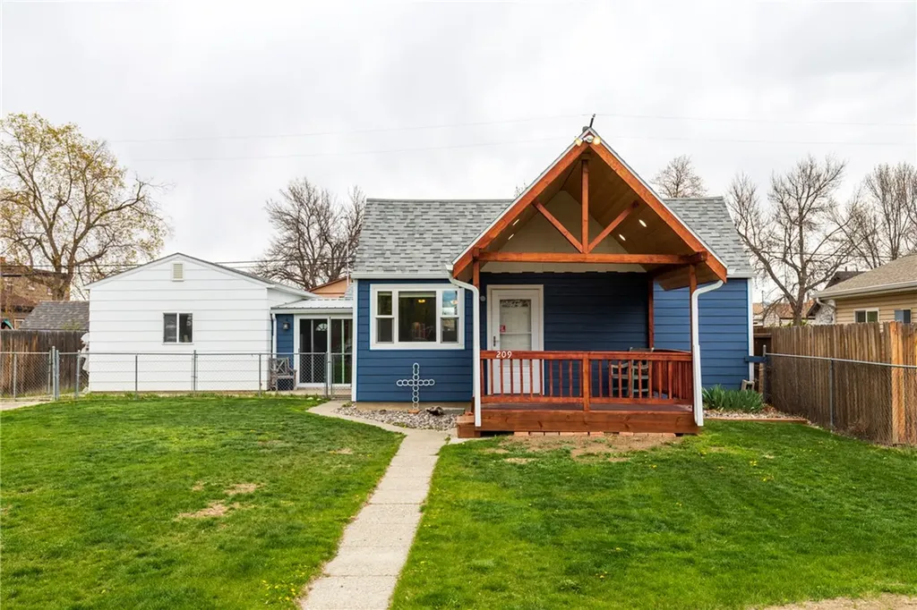 209 E 5th Street Laurel MT 59044