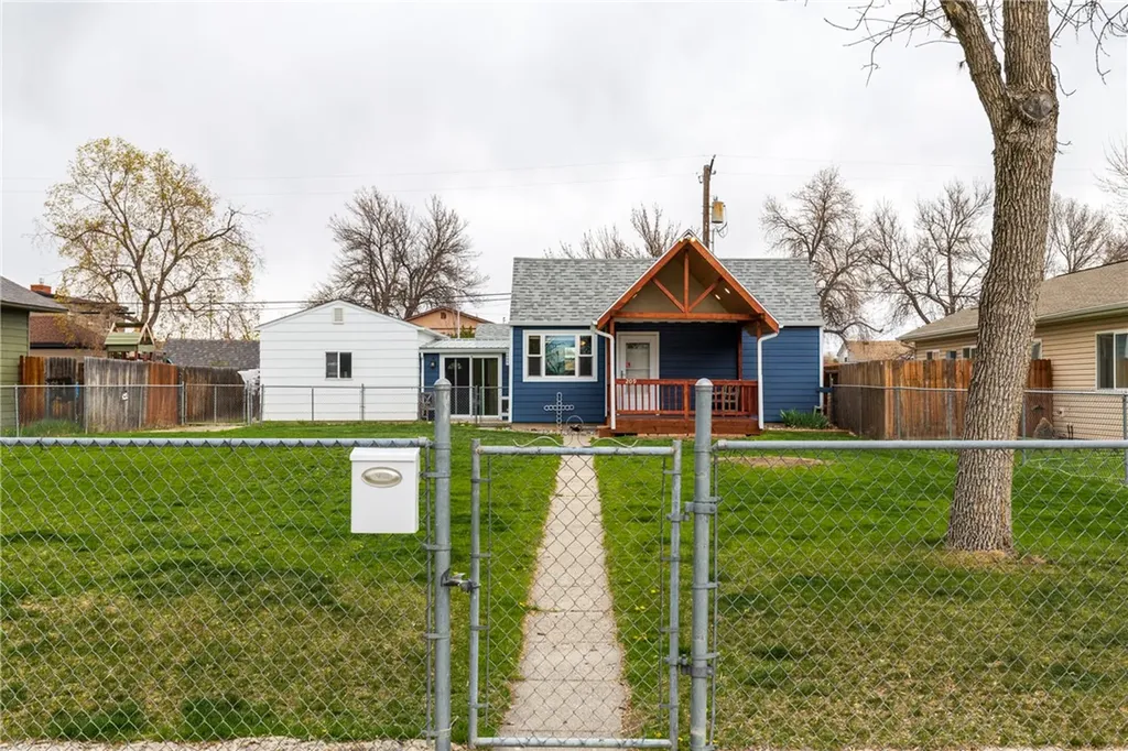 209 E 5th Street Laurel MT 59044