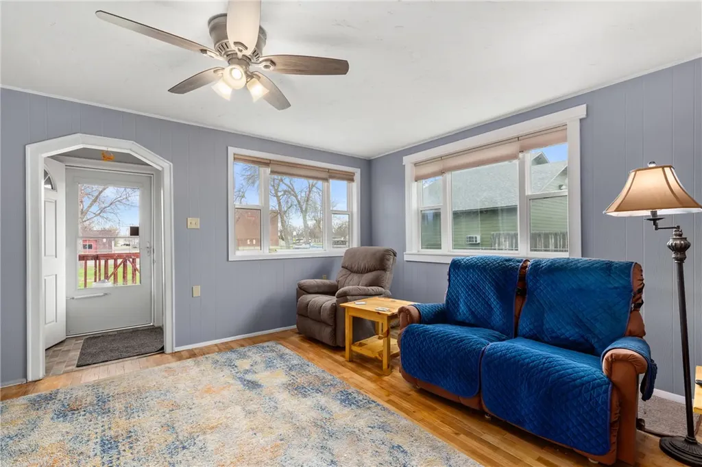 209 E 5th Street Laurel MT 59044