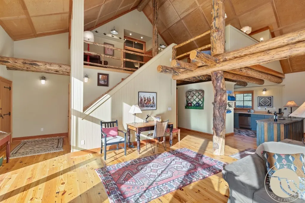 7 Eagle Trail Fishtail MT 59028