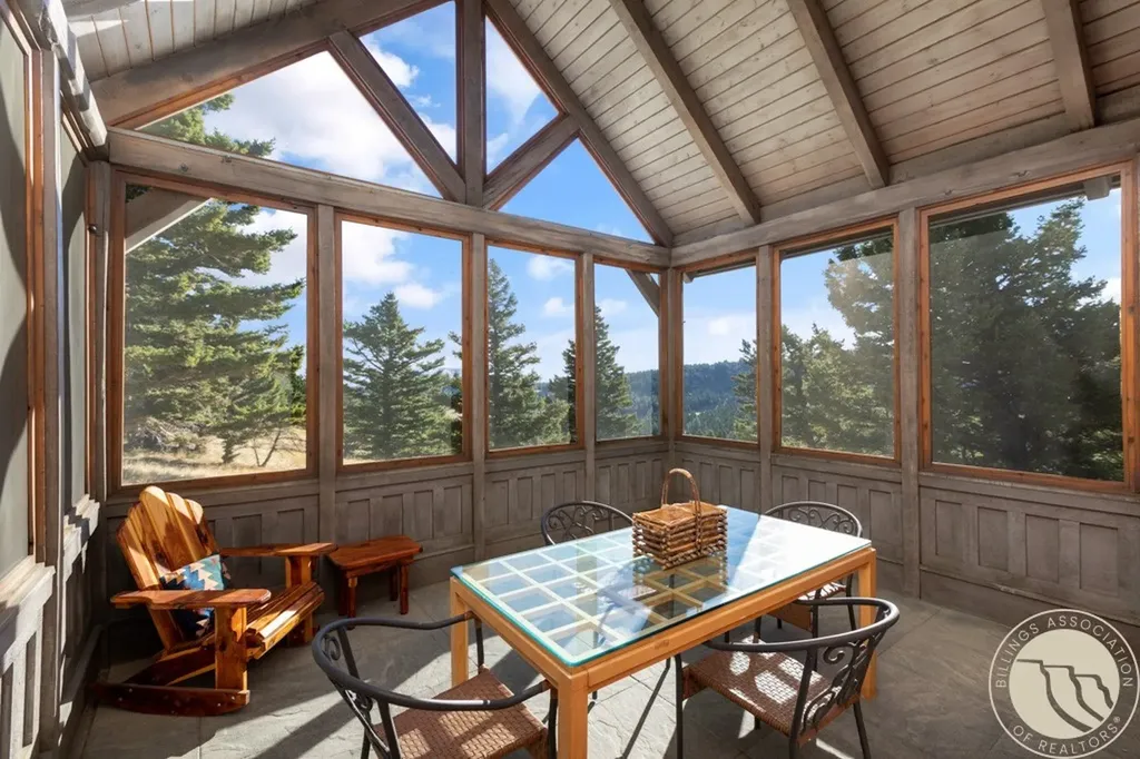 7 Eagle Trail Fishtail MT 59028