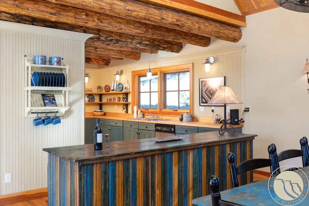 7 Eagle Trail Fishtail MT 59028